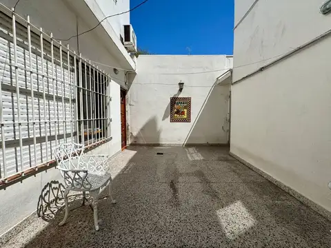 Depto Tipo Casa en Venta en Pompeya, USD 160.000