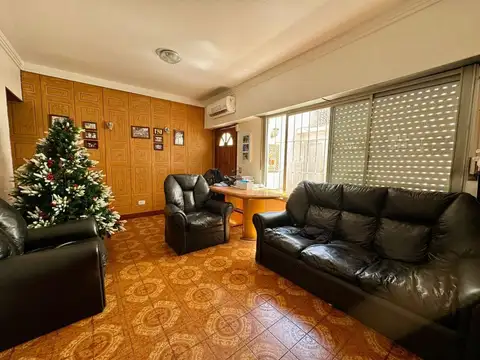 Depto Tipo Casa 7 ambientes con 3 baños