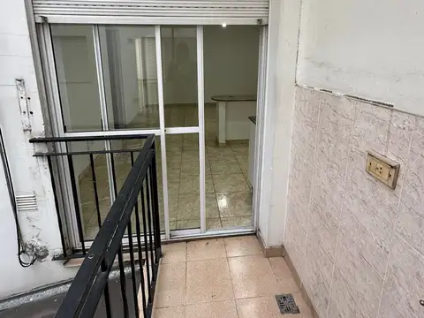 PH 2 amb. con balcón en  Liniers