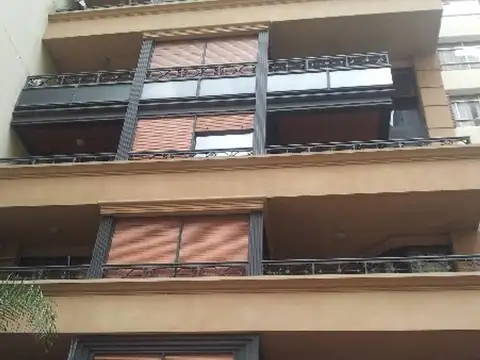 San Lorenzo 500, Piso 6