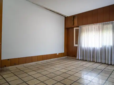 Depto Tipo Casa 7 ambientes con 2 baños