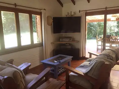 Casa 4 ambientes con 3 baños