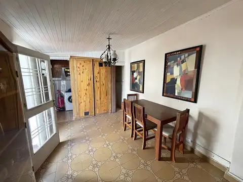 Casa 3 ambientes con 1 baño