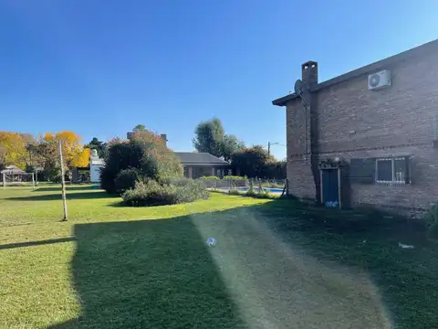 Muy linda casa en 2 plantas con lote opcional en Parque Exaltación