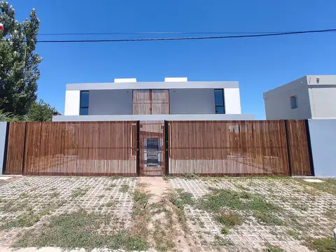 Casa a estrenar  de 3 dormitorios en Venta