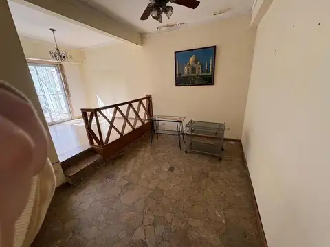 Thorne 1100, Piso PB