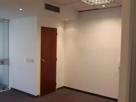 Oficina 4 ambientes con 2 baños