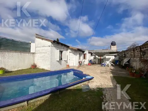 Casa en Venta con 1 cochera