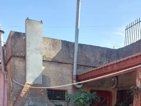 Casa en Venta en Castelar, USD 115.000