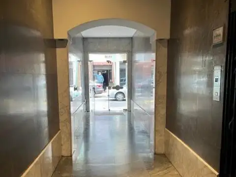 TRIBUNALES - OPORTUNIDAD  Dpto 72m2 - APTO PROFESIONAL O VIVIENDA- U$S80.000.-
