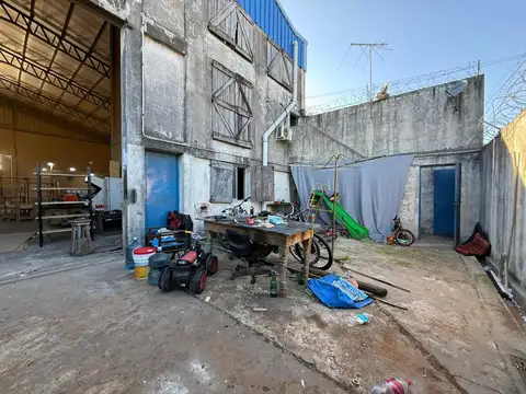 Galpon en Alquiler 20  mts Fondo