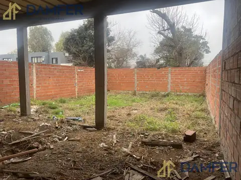 Terreno en Venta 30  mts Fondo