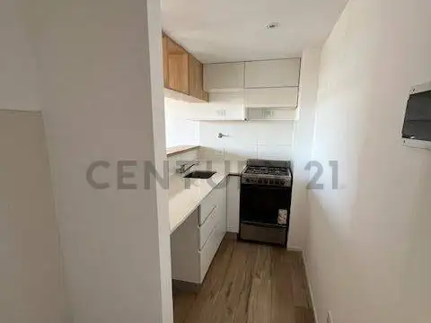 Venta de Semipiso al frente de 2 AMBIENTES en Villa del Parque, Capital Federal