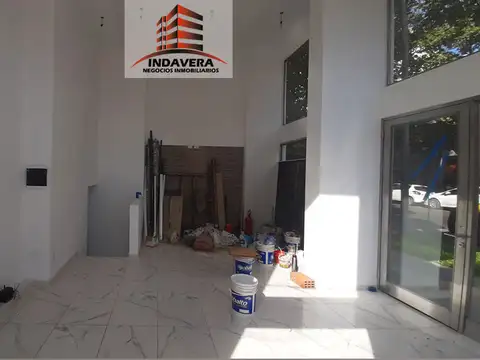 Local en Venta Via Pública