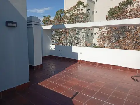 Franklin 1200, Piso 3