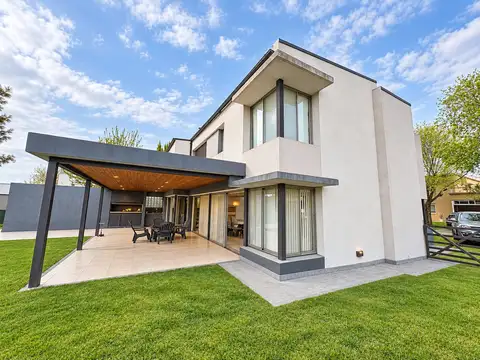 Casa en Venta de 4 dormitorios