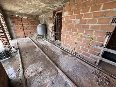 Departamento 4 ambientes con 2 baños