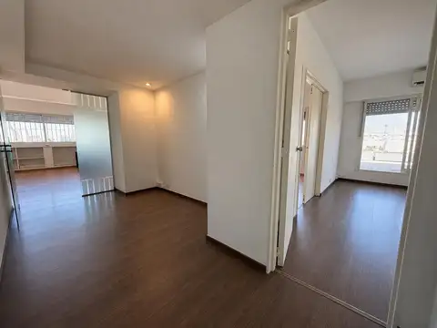 Oficina en Alquiler en Recoleta, $ 990.000