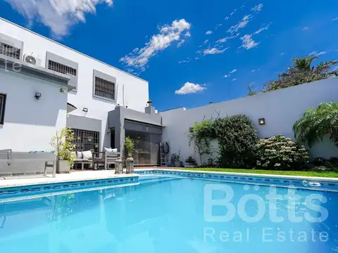 Venta casa 7 amb piscina climatizada Haedo