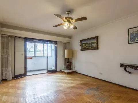 Oportunidad!  Semipiso 3 ambientes  mas dependencia/ escritorio en San Cristóbal, amplio y lumi...