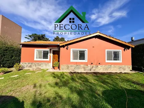 Casa - Barrio Jardines de Escobar- Olazabal 390