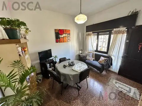 Casa 4 ambientes con 1 baño