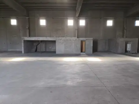 Galpón en Perez - Ruta 33 y Ruta 14