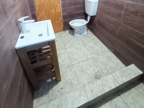 Casa - Alquiler - Argentina, Almirante Brown - Enrique J. Alvarez 360