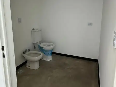 Local a Estrenar 85 m² Totales