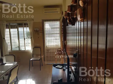 Casa en Venta en Saavedra, USD 390.000