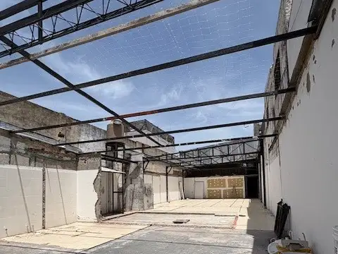 Galpon en Alquiler 9  mts Frente