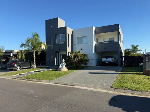 Casa en Venta de 5 dormitorios