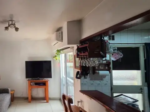 JUAN F. SEGUI AL 3500 - BAULERA IMPECABLE TODO SOL APTO PROFESIONAL DESAYUNADOR