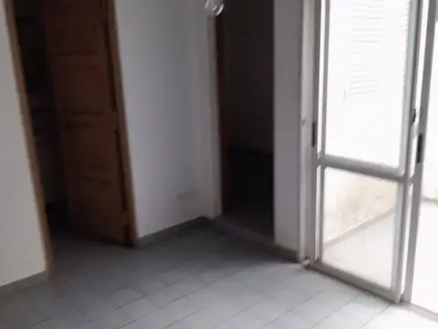 CASA 3 AMBIENTES CON PATIO Y TERRAZA