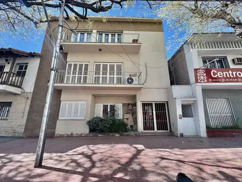 Departamento en alquiler en Ciudad de Mendoza, 3 dormitorios y apto profesional