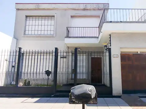 JULIO A. ROCA al 2200