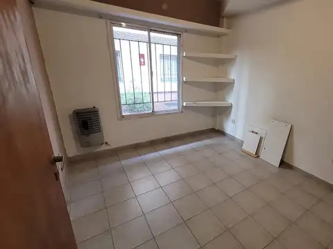 Departamento 2 Ambientes en Alquiler en Morón Sur – Planta Baja