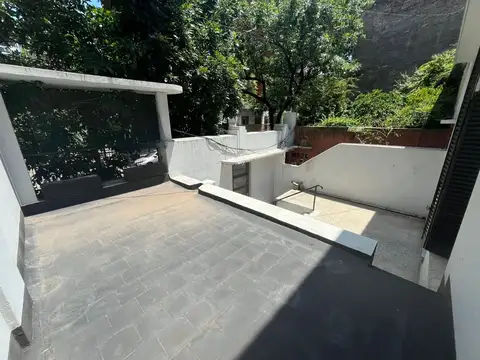 Depto Tipo Casa 5 ambientes con 2 baños