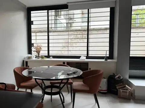 Federico Lacroze 1800, Piso 1