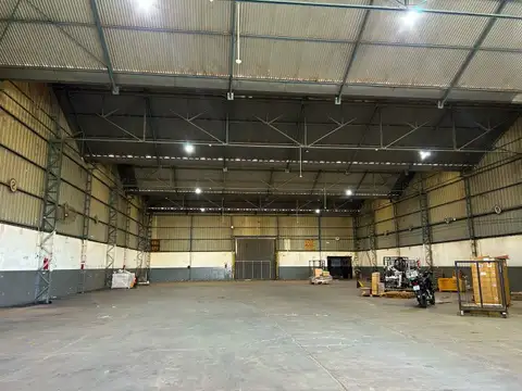 Nave 1.500 m² - Circunvalación y Autopista a Santa Fe