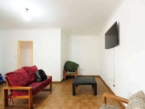 VENTA EN BLOQUE – DEPARTAMENTO / TALLER + GALPON