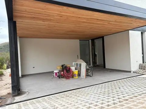 Colinas de la deseada 100