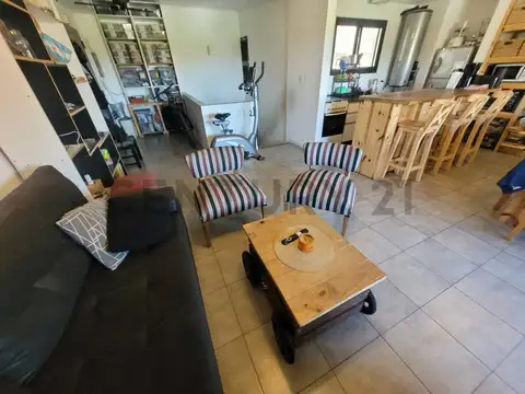 Departamento 4 ambientes con 2 baños