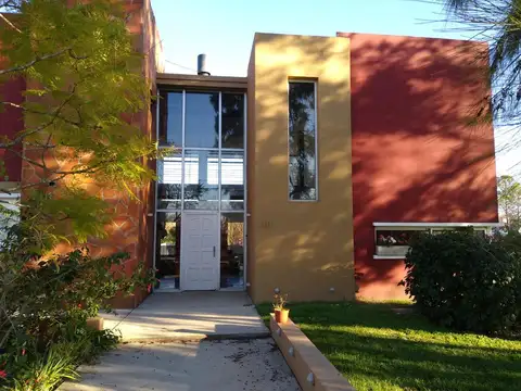 Casa en Alquiler en Belen De Escobar, USD 1.250