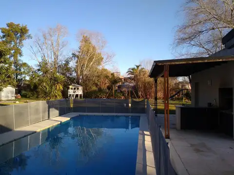 Casa en Alquiler de 4 dormitorios