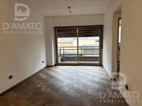 Ramon Falcon  al 2400