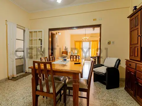Departamento en Venta de 8 ambientes