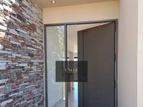 Casa en Venta en Lujan de Cuyo, USD 268.000