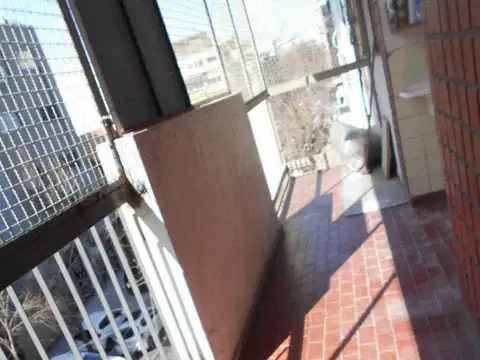 Claudio M Cuenca 800, Piso 3