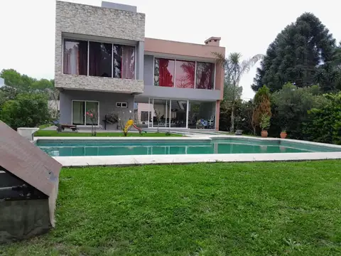 Casa en Venta de 4 dormitorios